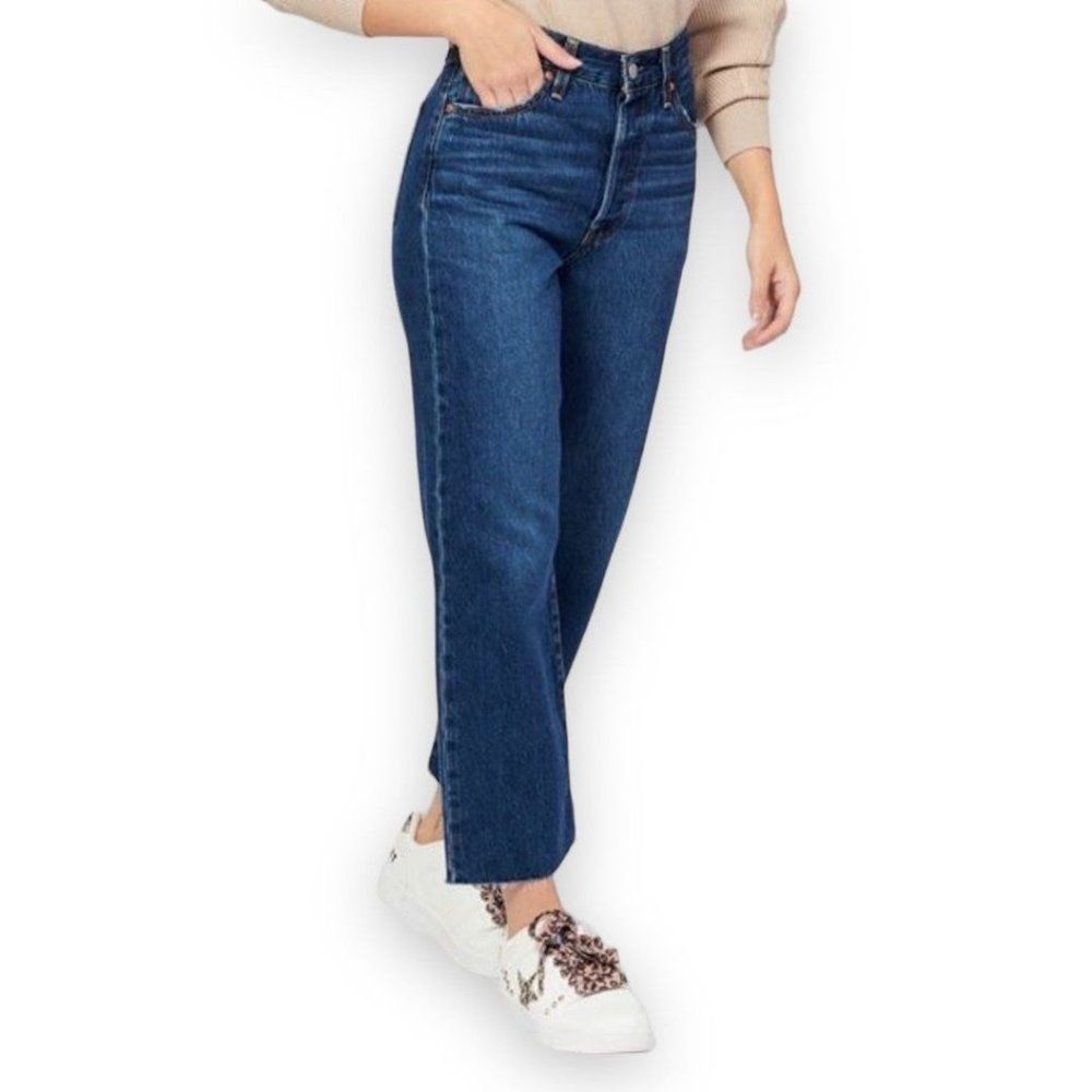 Levi’s Ribcage Straight Ankle Jeans